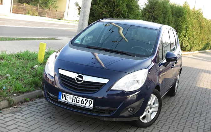 łódzkie Opel Meriva cena 19900 przebieg: 140000, rok produkcji 2011 z Pruszków